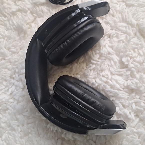 Ares Headphones with Mic - Picture 3 of 4